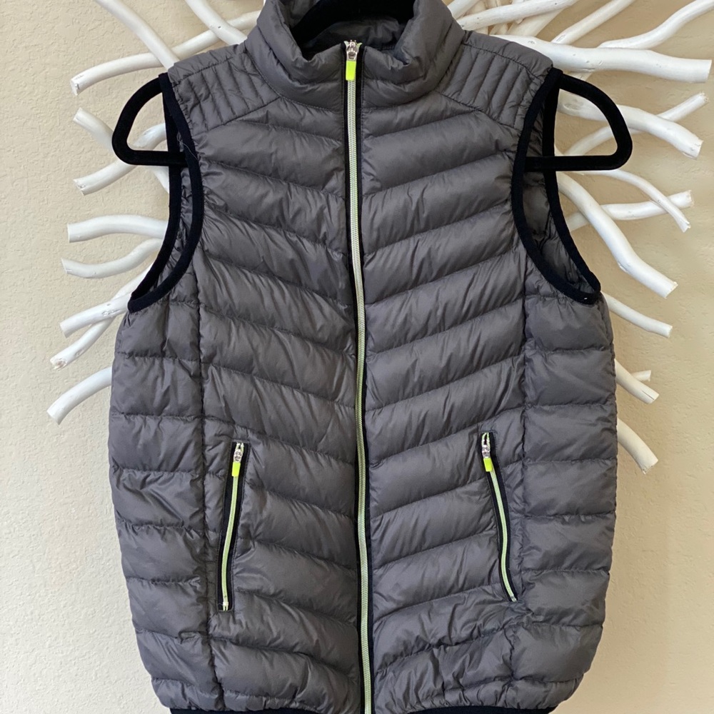 Fabletics grey puffer vest
